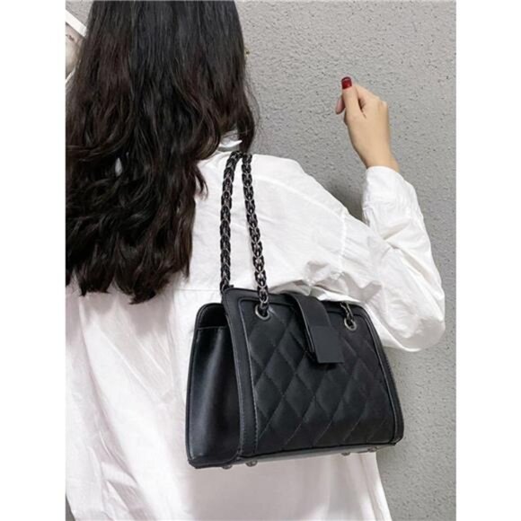 Quilted Chain Strap Shoulder Bag - Picture 3 of 7